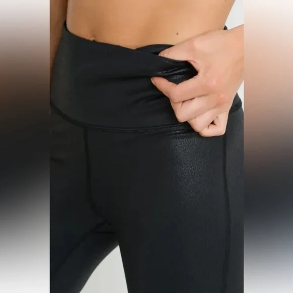 Mono B Sleek Black High-Rise Leggings - Picture 11 of 14